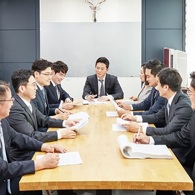 사진=법무법인혜안 부동산전문센터의 변호사들