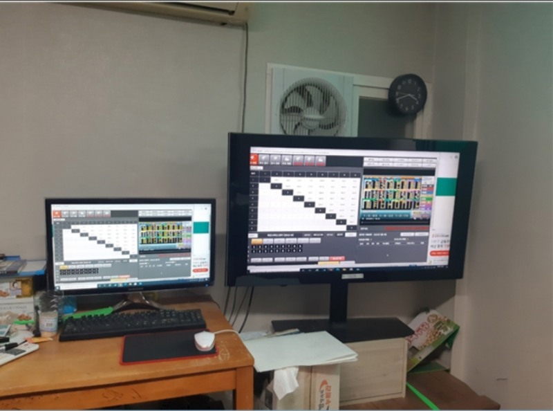 국민체육진흥공단은 불법 스포츠 도박 근절을 위해 경찰청 등과 손잡고 합동 집중 단속을 실시했다. 사진은 단속반에 검거된 불법 사설 도박장의 모습이다. (사진=국민체육진흥공단)