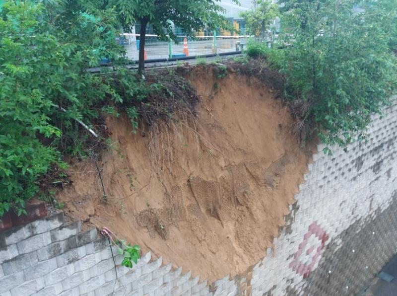 김해 옹벽 붕괴사고 전경.(사진=국토안전관리원)