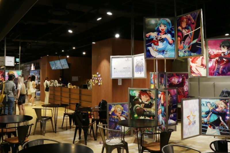 AK&홍대, 서브컬처 고객 타깃 ‘모펀’ 새 컨셉 선봬