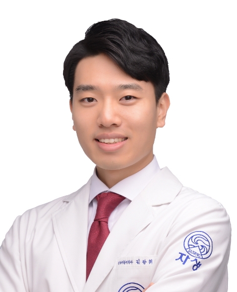 자생한방병원 척추관절연구소 김광휘 한의사. 사진=자생한방병원