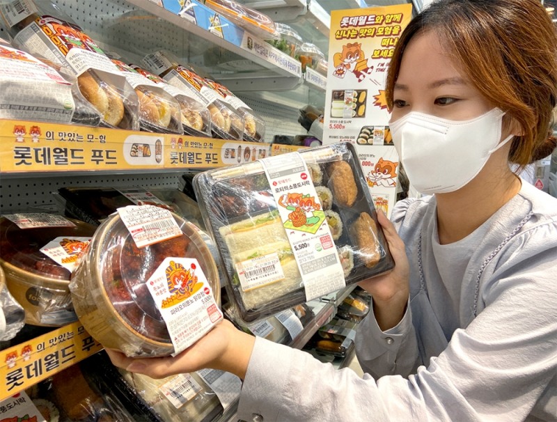 세븐일레븐, 롯데월드 콜라보 간편식 시리즈 선보여