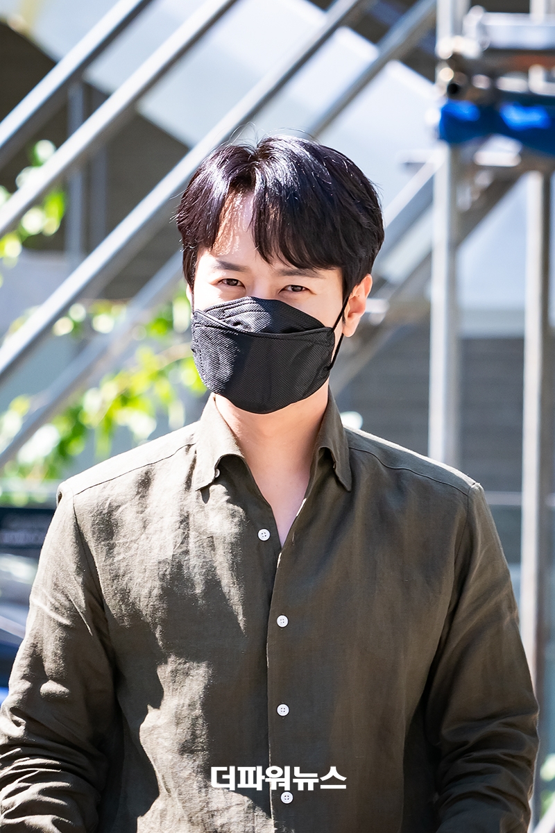 라포엠(LAPOEM) 최성훈, 네이버나우 출근길