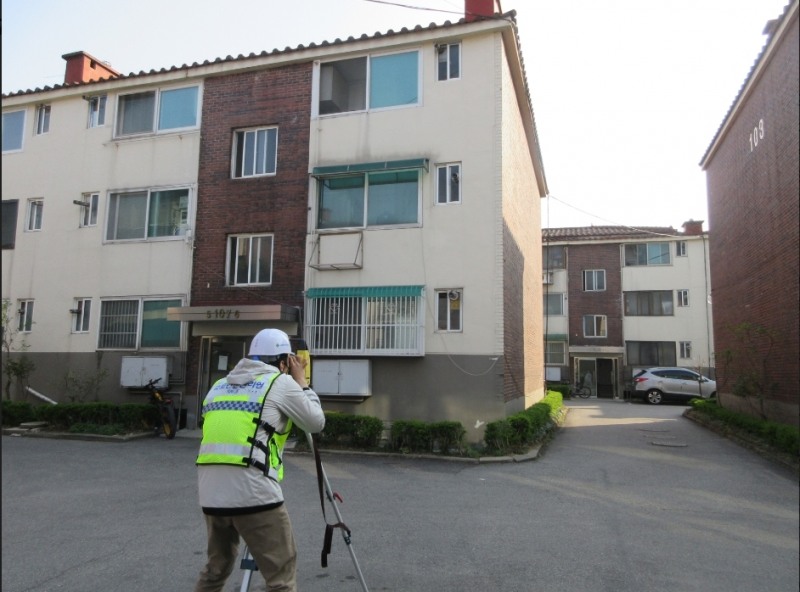 창원 소규모 공동주택 안전점검 전경.(사진=국토안전관리원)