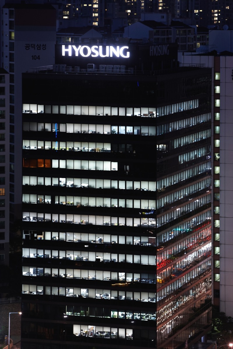 효성 조현준 회장, 스태콤으로 글로벌 신재생에너지 시장 공략