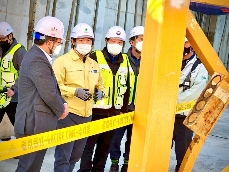 박영수 원장, 남양주시 건설사고 현장 안전실태 점검 전경.(사진=국토안전관리원)
