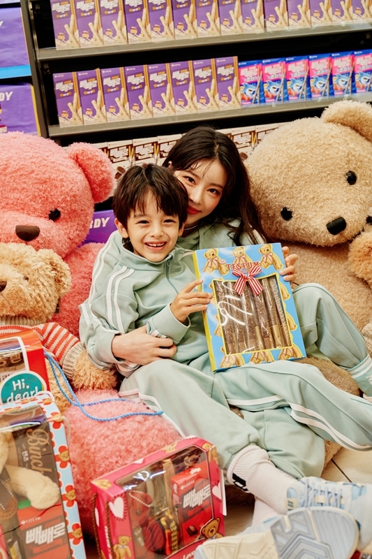 CU 빼빼로데이 맞아 곰 시리즈 기획 상품 라이브커머스 선봬