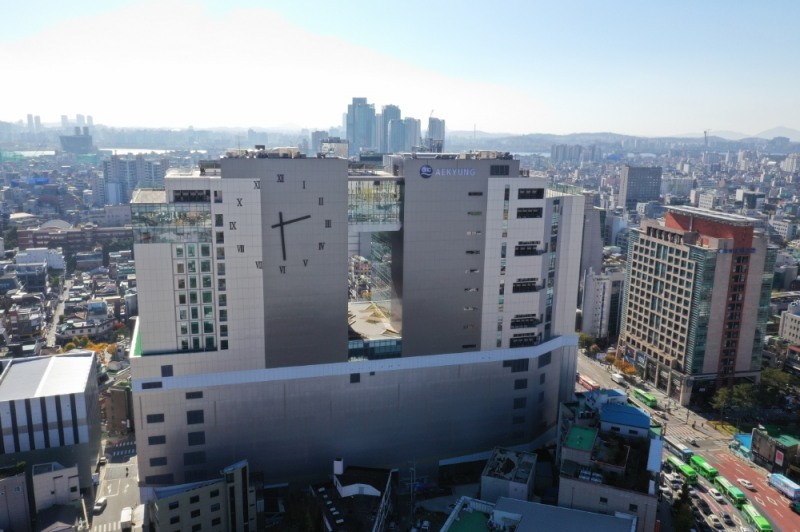 애경그룹 IT 신설법인 ‘AK아이에스’ 설립… 전기차충전사업 검토