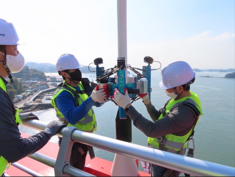 특수교 계측장비 테스트 장면.(사진=국토안전관리원)