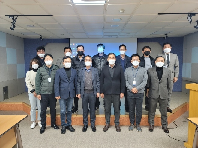 2021년 하반기 전자감독 관계기관 협의회 기념촬영.(사진제공=전주보호관찰소)