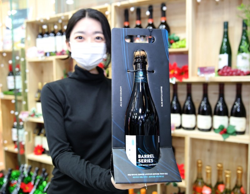 GS25, ‘제주맥주 배럴 시리즈 : 블루보틀커피 에디션’ 선보여