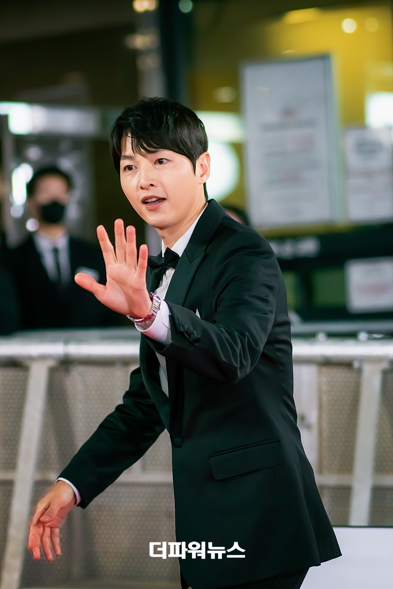 송중기, 청룡영화상 레드카펫