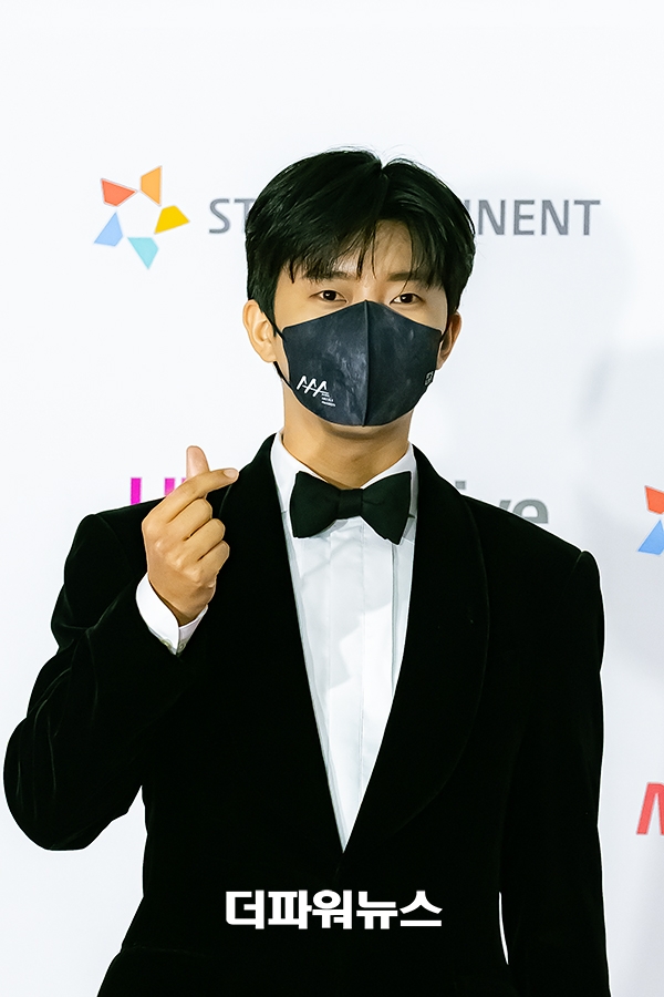 임영웅, '2021 Asia Artist Awards' 포토월 행사
