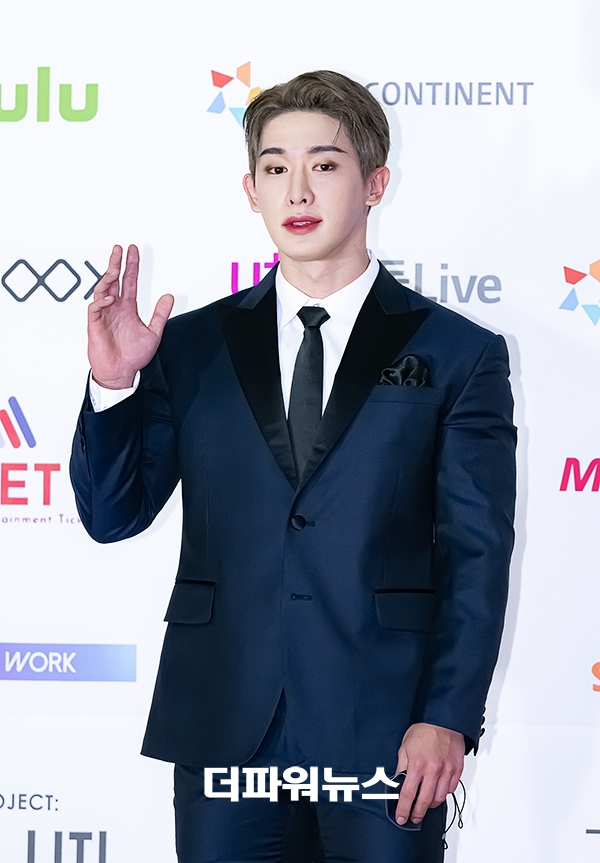 원호, '2021 Asia Artist Awards' 포토월 행사