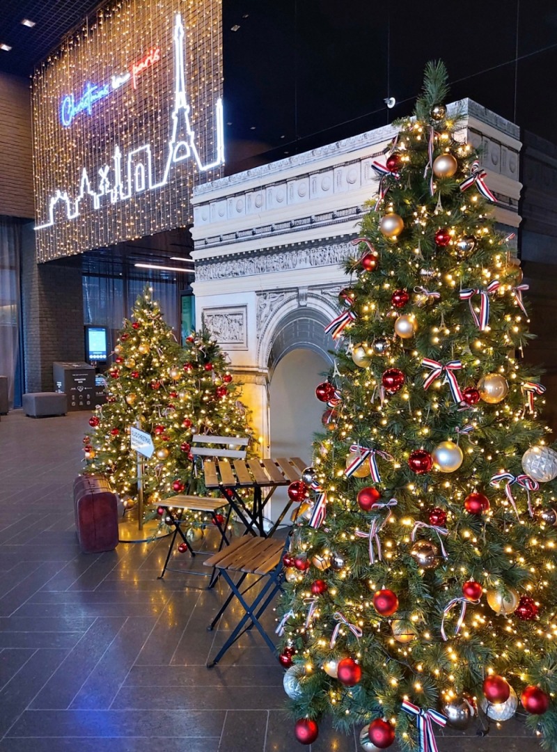 [생활경제 이슈] 글래드 호텔, 미국과 유럽 주요 도시의 크리스마스 포토존 선보여 外