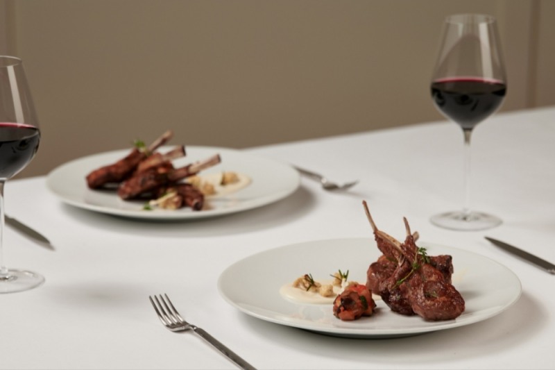 롯데호텔 1979 허브양갈비.(사진=호텔롯데)