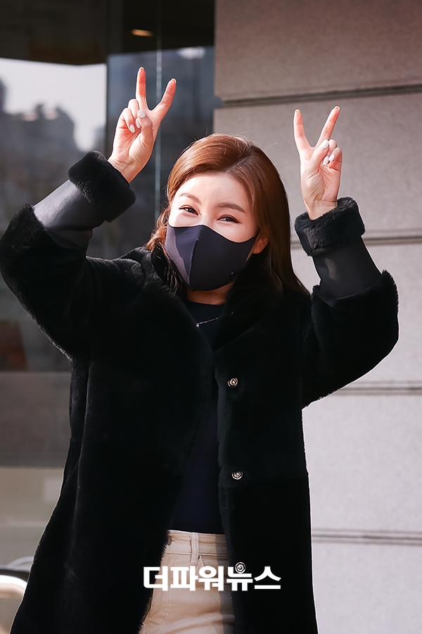 송가인, 가요무대 출근길 현장