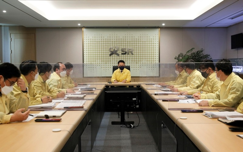 이종국 SR 대표이사(가운데)를 본부장으로 하는 ‘중대재해예방 대책본부’를 구성하고 중대재해 발생 ‘제로’를 위한 노력에 나섰다.(사진=SR)