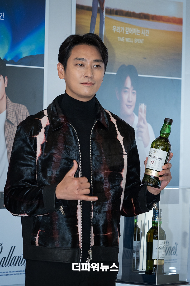 주지훈, 포토월 행사