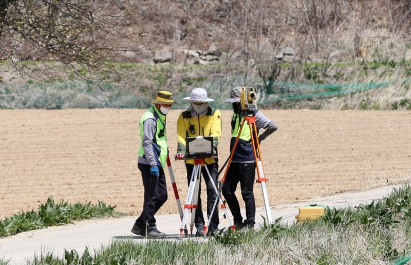 지적측량 현장사진 전경.(사진=LX한국국토정보공사)