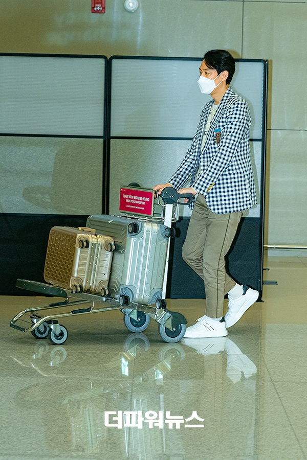 이정재, 인천국제공항 입국
