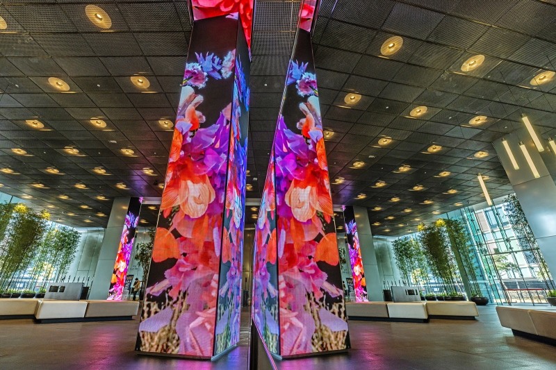 SKT, 본사 미디어월에 친환경 기술 비전 담은 작품 ‘동행’ 전시