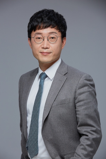 사진=이용수 변호사