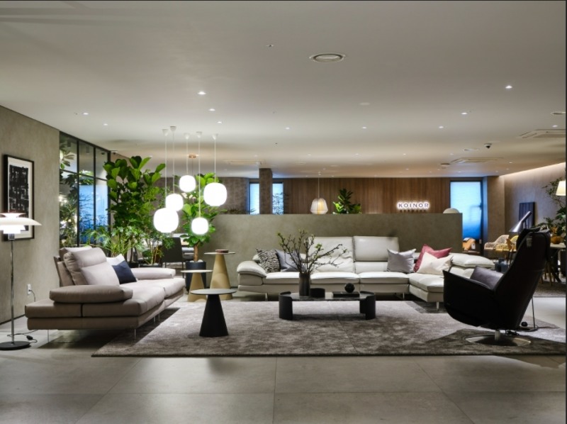 한샘디자인파크 논현점 도무스관 코이노社 소파 전시존.(사진=한샘)