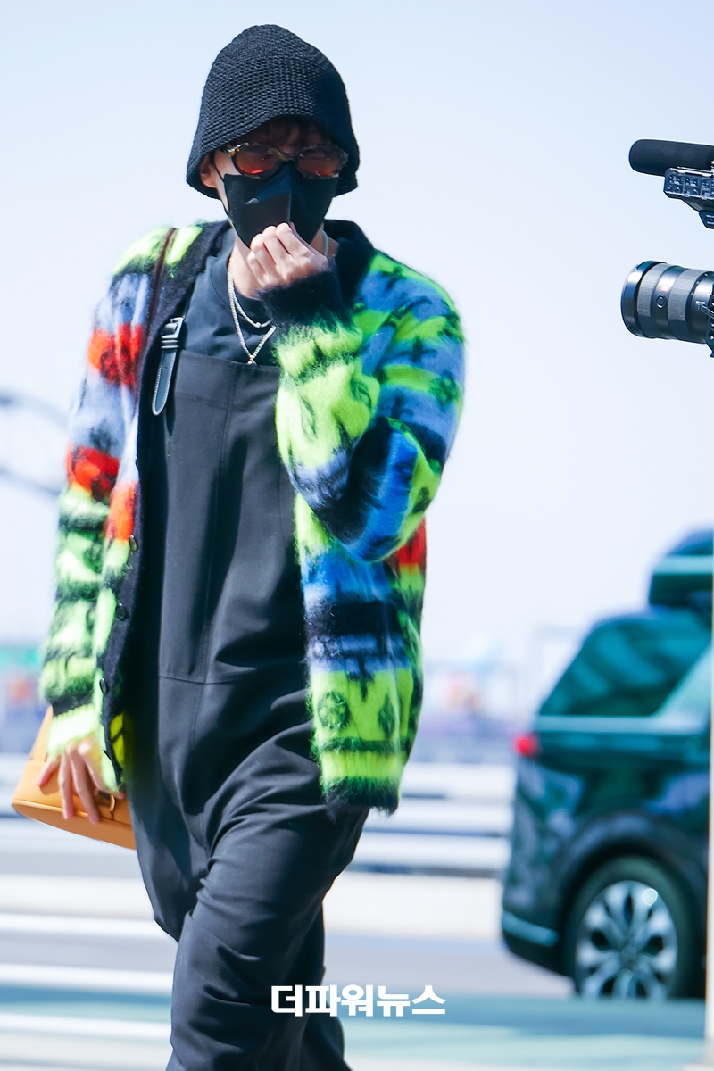방탄소년단(BTS) 제이홉, 인천국제공항 출국