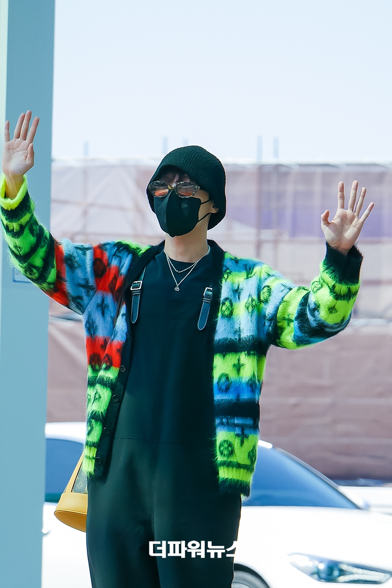 방탄소년단(BTS) 제이홉, 인천국제공항 출국
