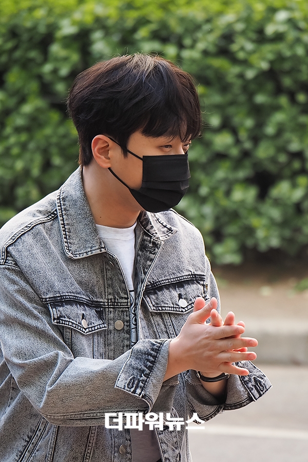 이찬원, KBS 불후의명곡 출근길