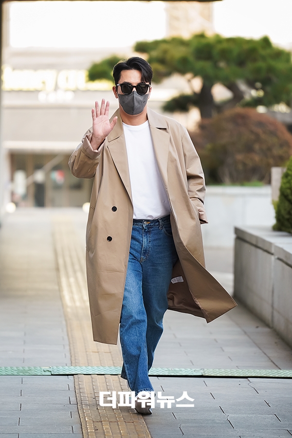 장민호, 근로자가요제 출근길