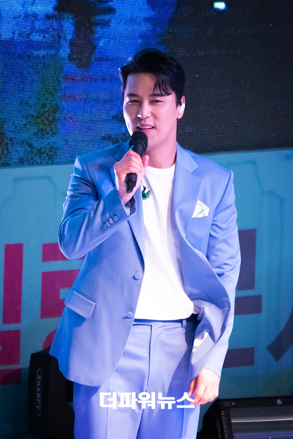 장민호, 불광천 벚꽃길 콘서트