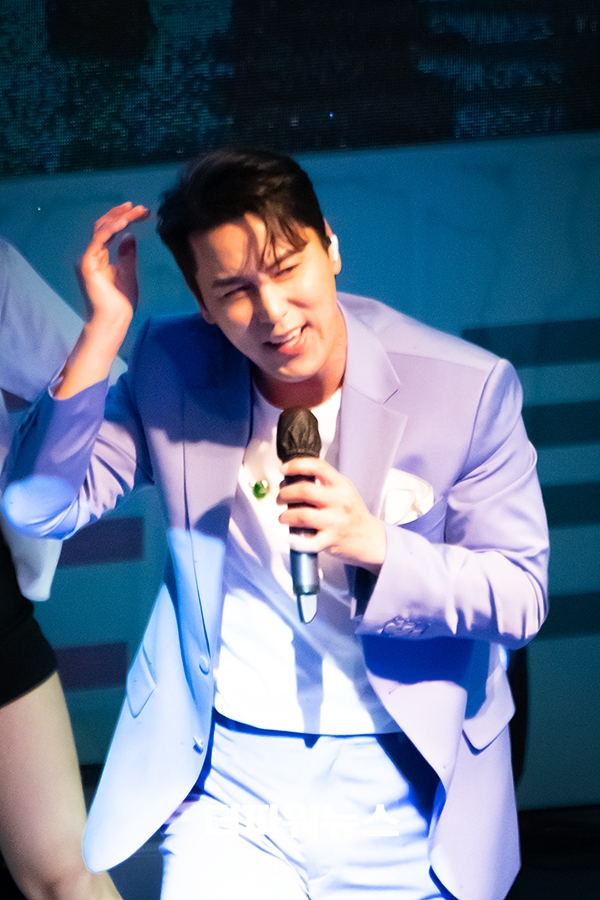 장민호, 불광천 벚꽃길 콘서트
