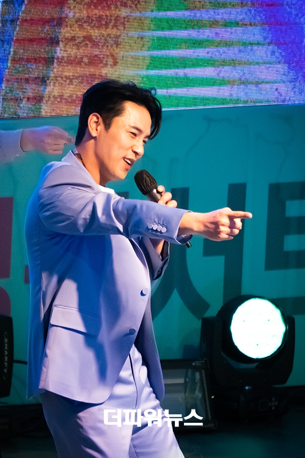 장민호, 불광천 벚꽃길 콘서트
