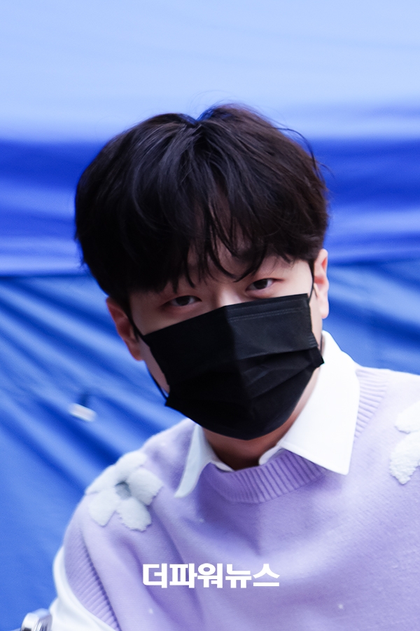 이찬원, KBS 불후의명곡 출근길