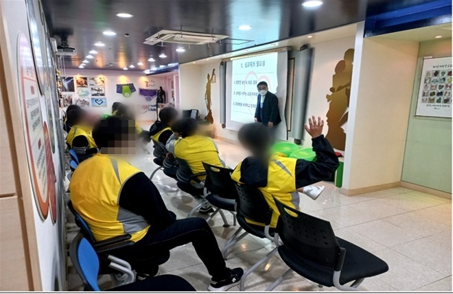 참여형 인성교육 활동모습.(사진제공=서울남부청소년비행예방센터)