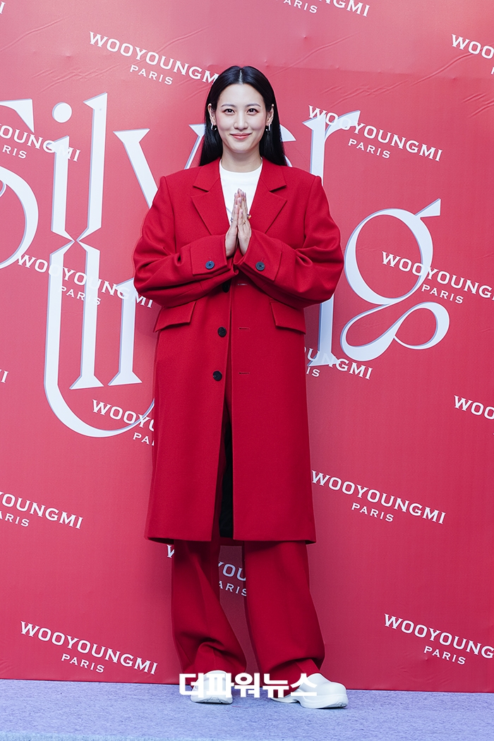 수현, 런칭 행사