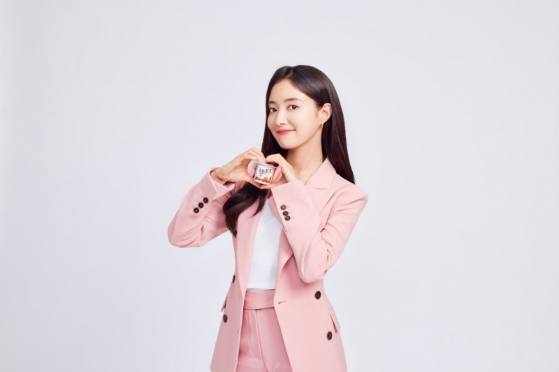 빙그레, 요플레 모델로 배우 이세영 재발탁