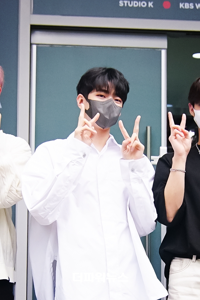 DKZ 재찬, KBS 예능 메타돌 출근길