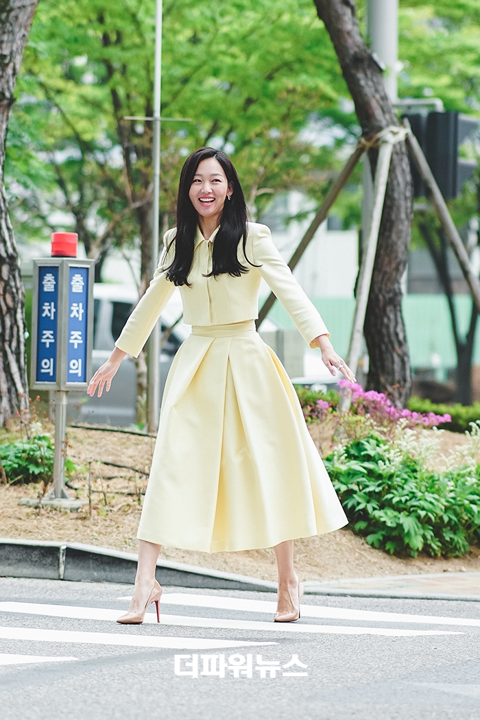진기주, 드라마 제작발표회 출근길