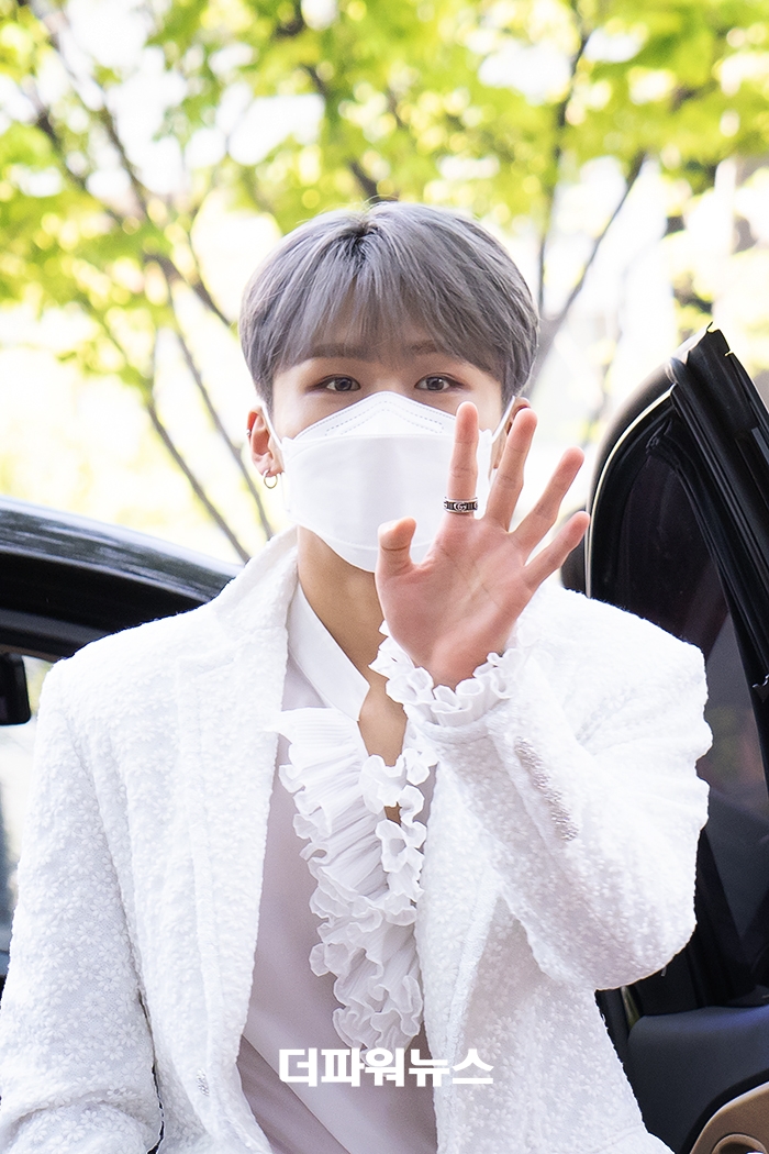 DKZ 종형, SBS 더쇼 출근길