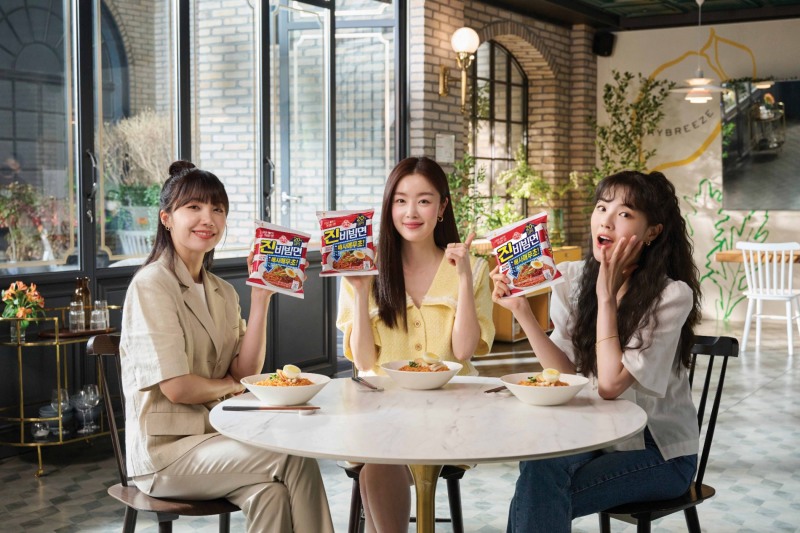 오뚜기 배사매무초 ‘술도녀’ 3인방 신규 광고 온에어