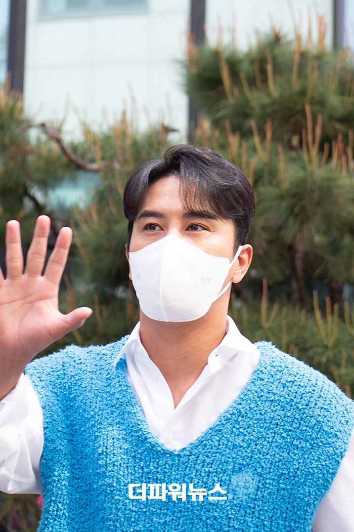 장민호, KBS 주접이풍년 출근길