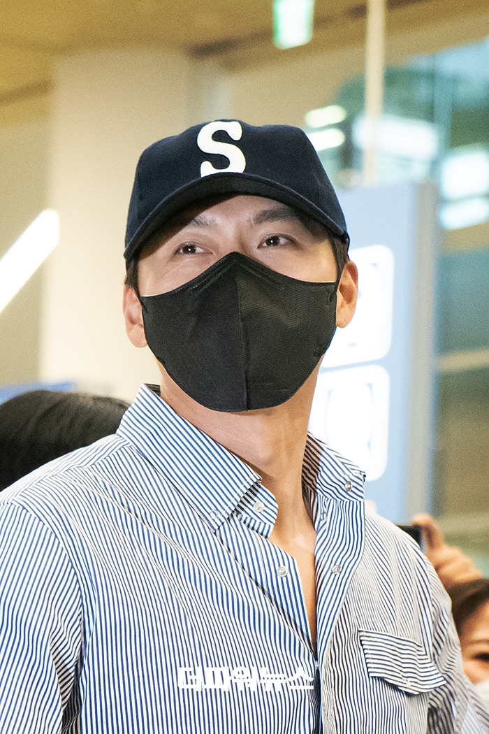 현빈, 인천국제공항 입국