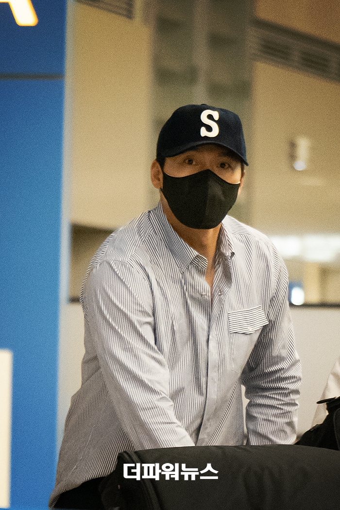 현빈, 인천국제공항 입국