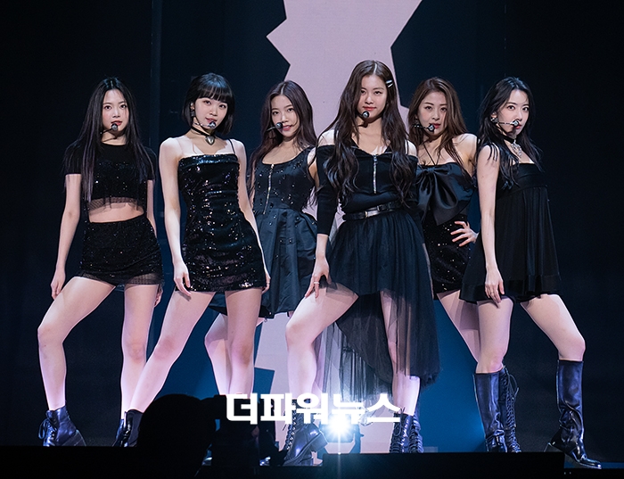 르세라핌, 미니앨범 쇼케이스