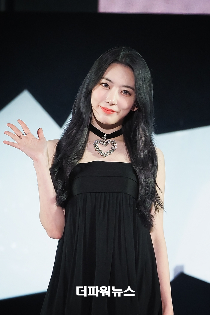 르세라핌 사쿠라, 미니앨범 쇼케이스