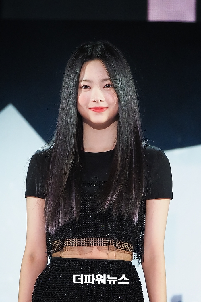 르세라핌 홍은채, 미니앨범 쇼케이스