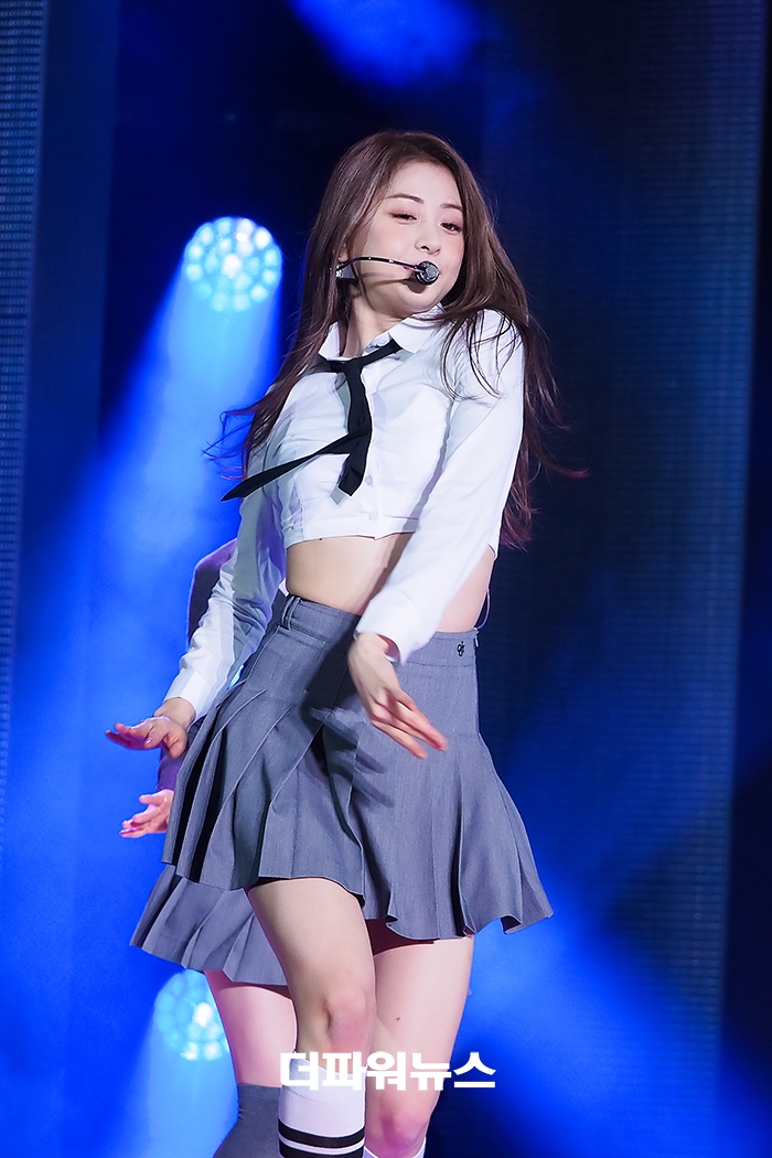 르세라핌 허윤진, 미니앨범 쇼케이스